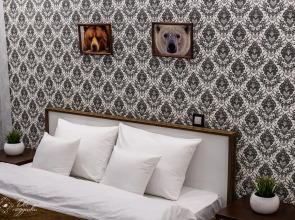 Апартаменты Однокомнатные на Дуки, 11 этаж, Мишки