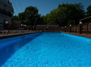 Отель Августин