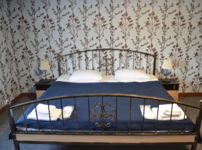 Отель Рауту