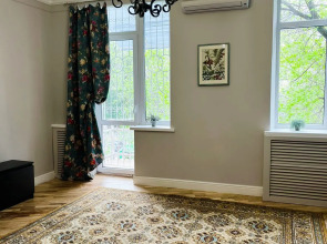 Квартира M.O.O.N APARTMENTS  Толе би Тулебаева кв 8 Центр