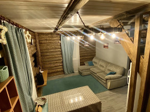 Гостевой дом Избушки guestHouse Маленькая