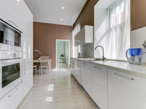 Апартаменты SweetHome на Мойке 44