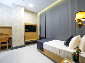 Bulton Hotel Airport