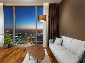 Двухуровневый апартамент на 78-м этаже