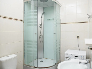 Апартаменты на Верхнеторговой 4