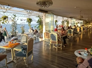 Отель Windsor Palace Luxury Heritage Hotel Since 1902