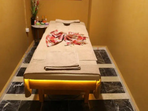 Отель New Garden