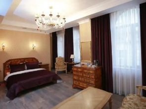 Отель West Inn Palace