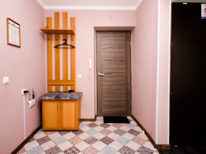 Апартаменты Квартирный Вопрос на Строителей 8