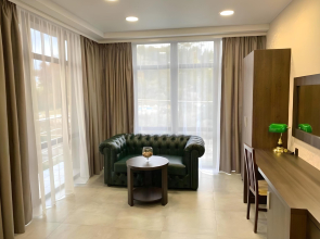 Апартаменты Holiday and Business 2