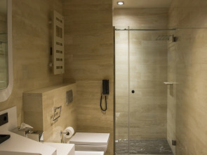 Отель BERD'S Design Hotel