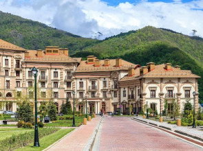 Апартаменты с 2 спальнями и видом на реку и горы