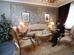 Отель West Inn Palace