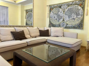 Апартаменты в центре с видом на Севастопольскую бухту