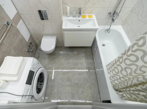 Апартаменты с панорамными окнами на набережной реки