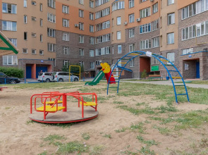 Квартира Happy House  Комарова 17/2