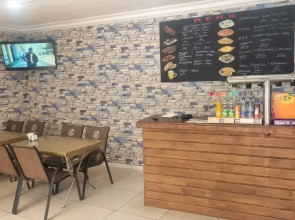 River House Apartments