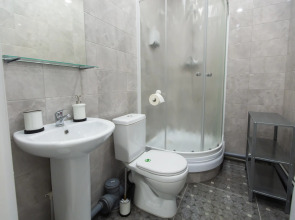 Апартаменты 9 Ночей на Карташова №2