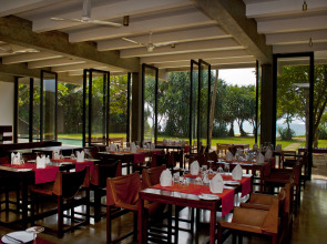 Отель Temple Tree Resort & Spa