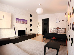 Апартаменты на Спутника by Uloo