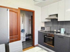 Двухкомнатная Квартира в Центре с Видом на Город и на Горы