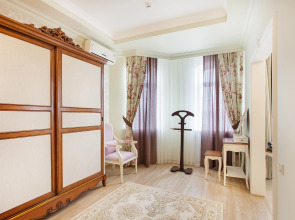 Отель Кристэлла