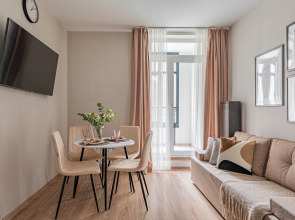 Апартаменты на Краснолесья 10/3