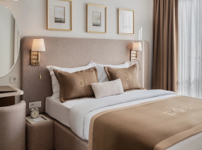 Отель Delita City