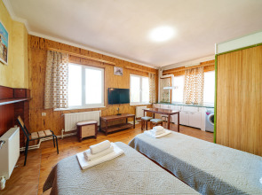 Отель Золотые Пески