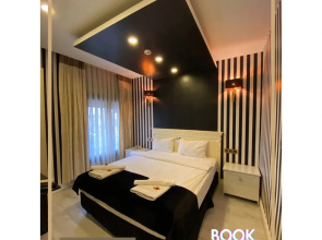 Отель Golden Gate