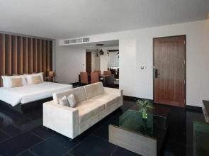 Отель Way Hotel Pattaya