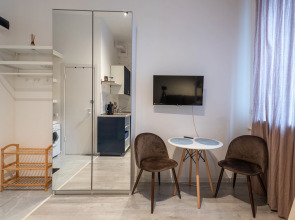 Апартаменты Сергея Макеева 6 (04)