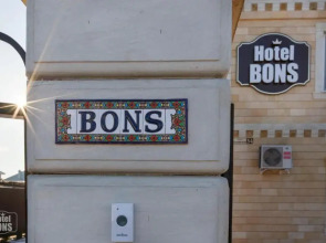 Отель Бонс