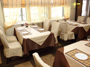 Отель Гостиничный Комплекс Парк отель Д-град