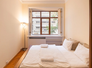 Апартаменты двухкомнатные с гостинной комнатой на Торговой улице ( K5)