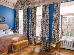 Апартаменты Эксклюзивная квартира Уголок Парижа