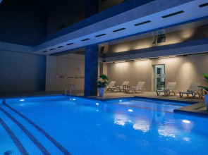 Отель Kohinur Plaza