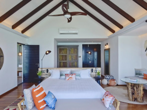 Grand Park Kodhipparu Hotel