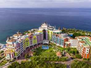 Отель Merit Crystal Cove Casino & SPA