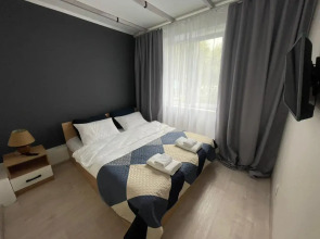 Квартира Отличный день 2 комн. у Алмаза