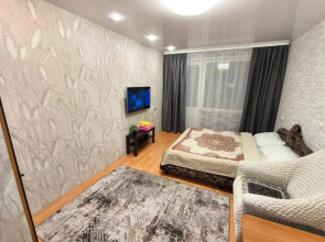 Апартаменты с 1 комнатой рядом с Городской больницей, вид на город (КВАРТИРА51)