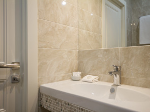 Апартаменты Петербург