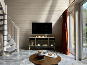 Частный дом Увеличенный А-фрейм Сад с баней и чаном