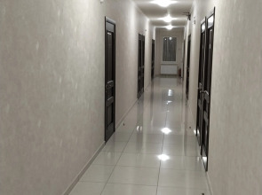 Отель  Ленинградская