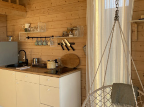 Дом Уютный домик у Игоры, белый