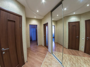 Апартаменты Home Hotel на улице Рабкоров