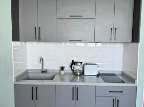 Апартаменты Alliance by Courtyard Hotel 5 KH