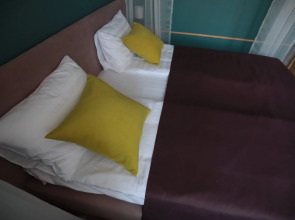 Апартаменты Дом на Мельнова 1