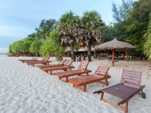 Отель Nilaveli Beach