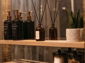 Студия на Ивана Сусанина 41